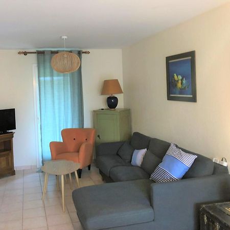 Agreable Maison Ensoleillee Avec Jardin Arbore Villa Le Château-dʼOléron Kültér fotó