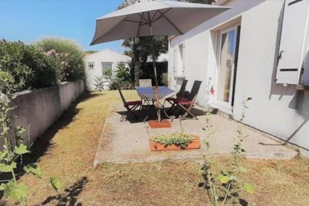 Agreable Maison Ensoleillee Avec Jardin Arbore Villa Le Château-dʼOléron Kültér fotó