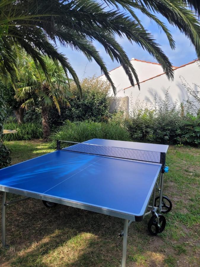 Agreable Maison Ensoleillee Avec Jardin Arbore Villa Le Château-dʼOléron Kültér fotó
