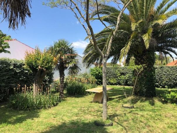 Agreable Maison Ensoleillee Avec Jardin Arbore Villa Le Château-dʼOléron Kültér fotó