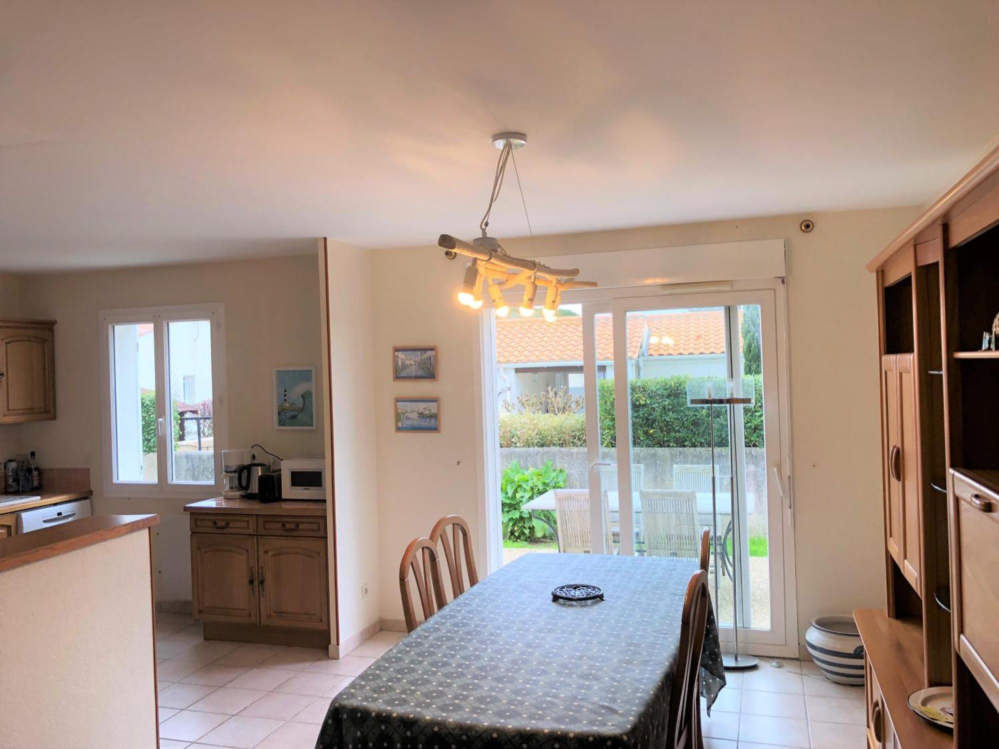 Agreable Maison Ensoleillee Avec Jardin Arbore Villa Le Château-dʼOléron Kültér fotó